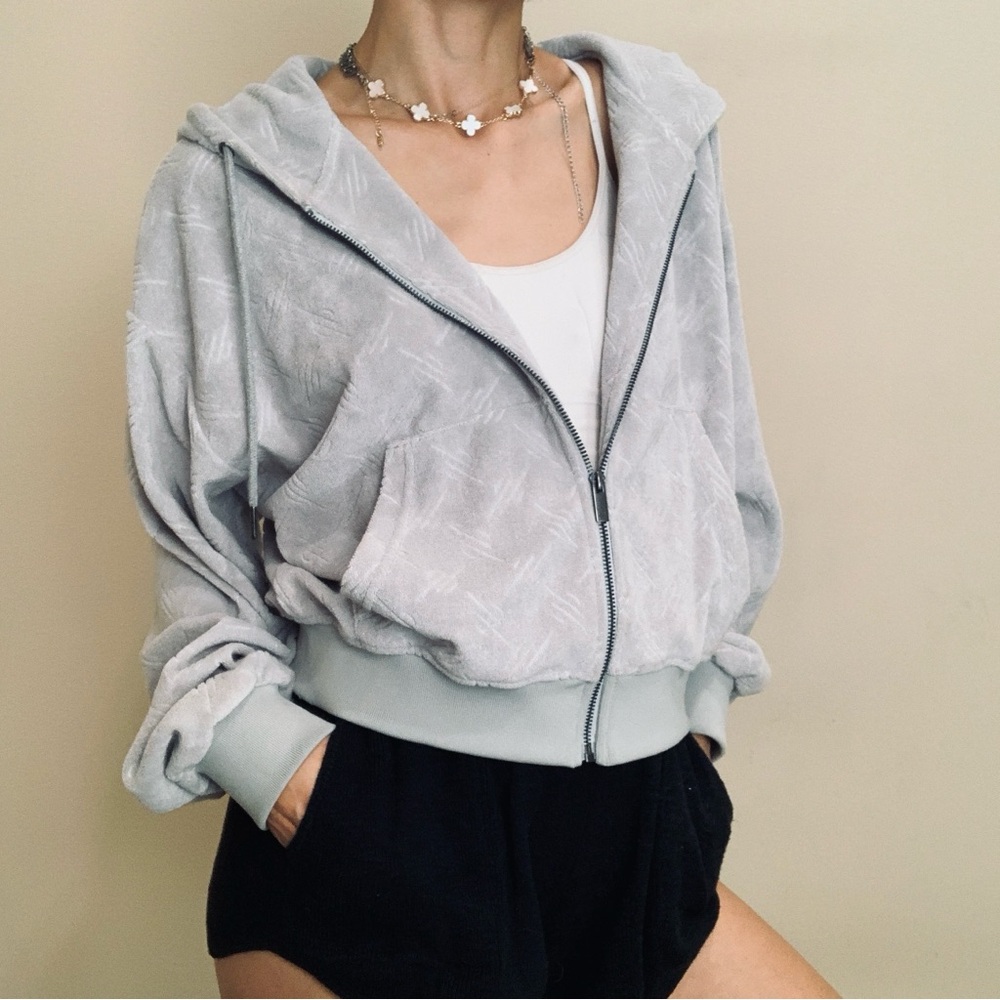 $138 Brand New Revolve Daily paper hoodie XL - Picture 8 of 14